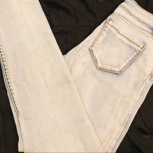 Stonewashed Skinny Jeans
